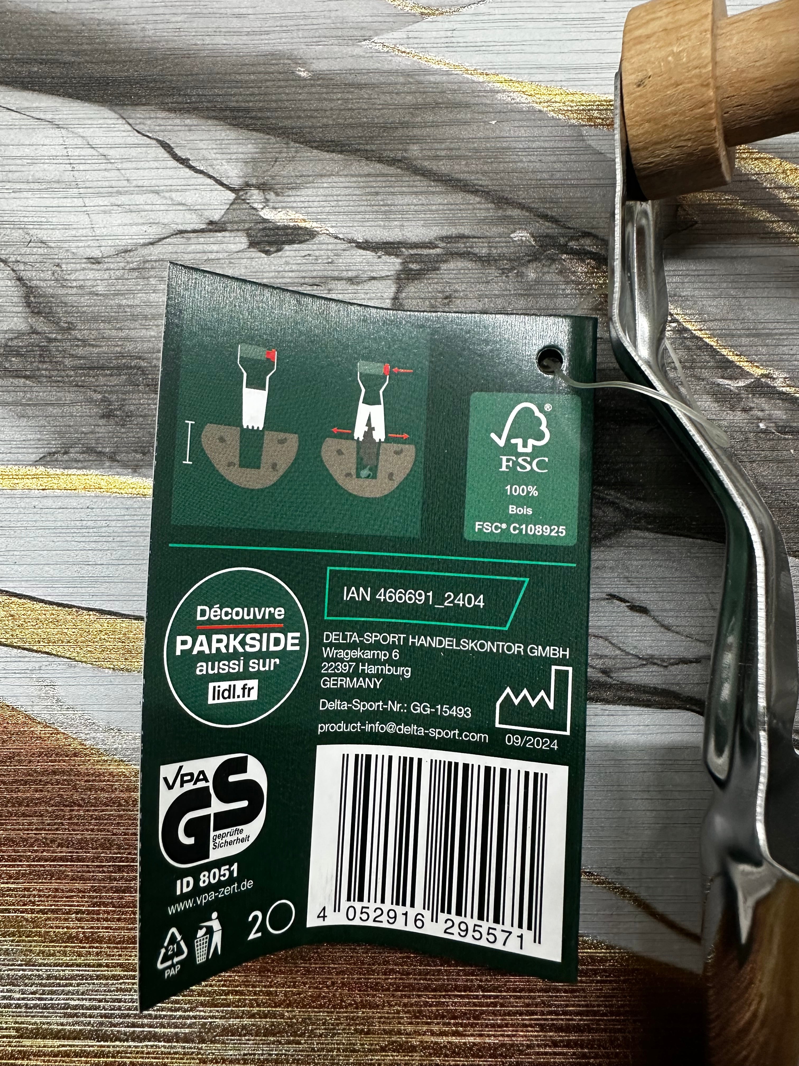 Trapiantatore automatico per giardino a marchio Parkside.
