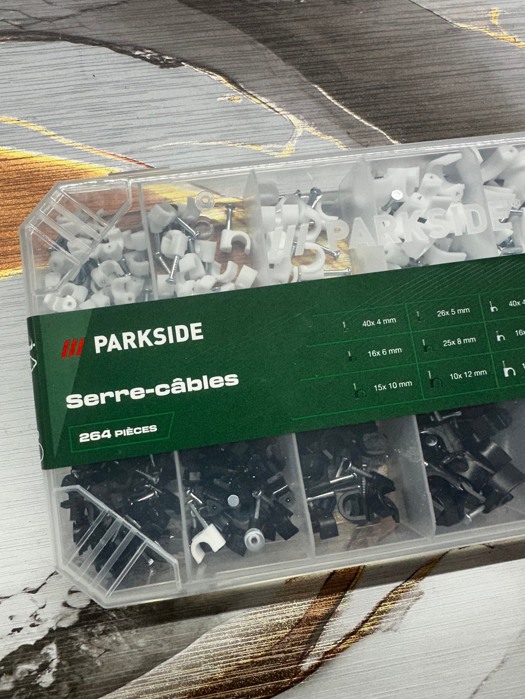 Set di minuteria per il fissaggio di cavi a marchio Parkside.
